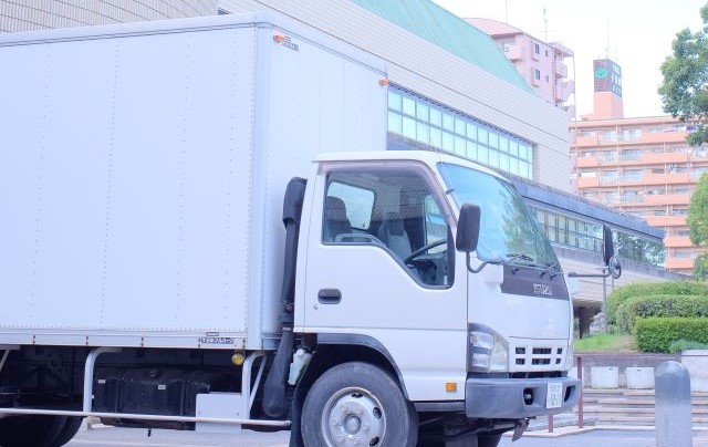 事業系ごみを運搬するトラックのイメージ