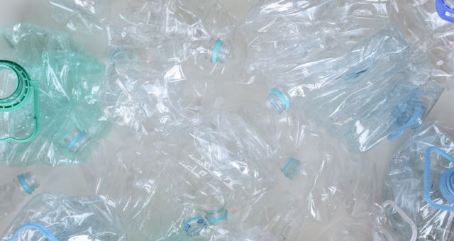 プラスチックごみ問題の地球環境への影響イメージ