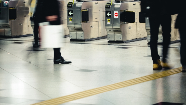 日本の施設環境に合わせたコンパクト設計(Reebo)
